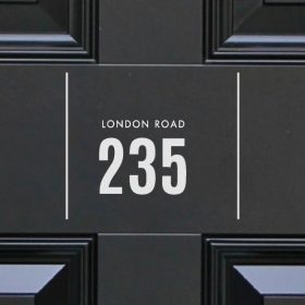 door-numbers 70DR
